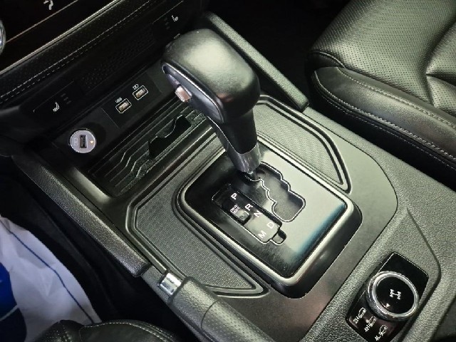 6071000392R8.jpg