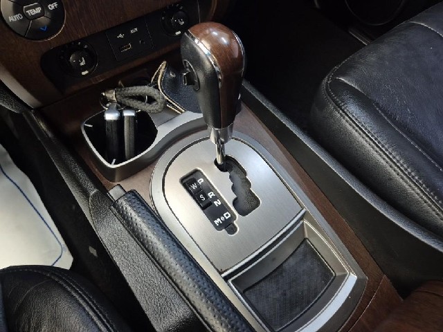 6071001011R8.jpg
