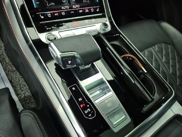6071000559R8.jpg