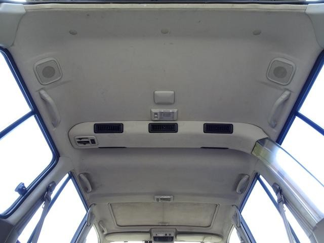 0730175A30260912W00112.jpg