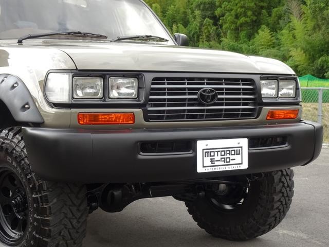 0730175A30260912W00115.jpg