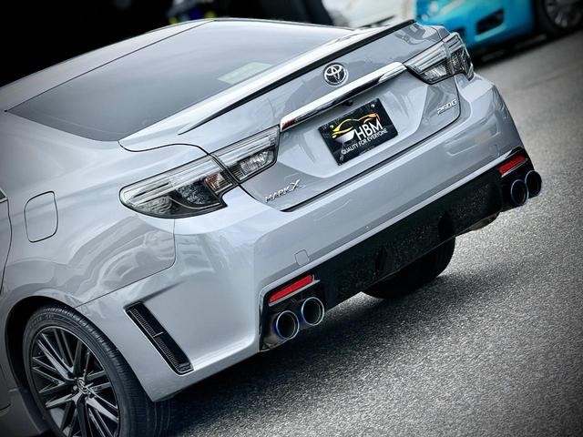 0520017A30260909W00109.jpg