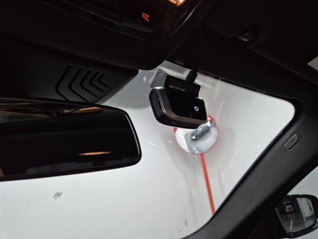 6051001100R18.jpg