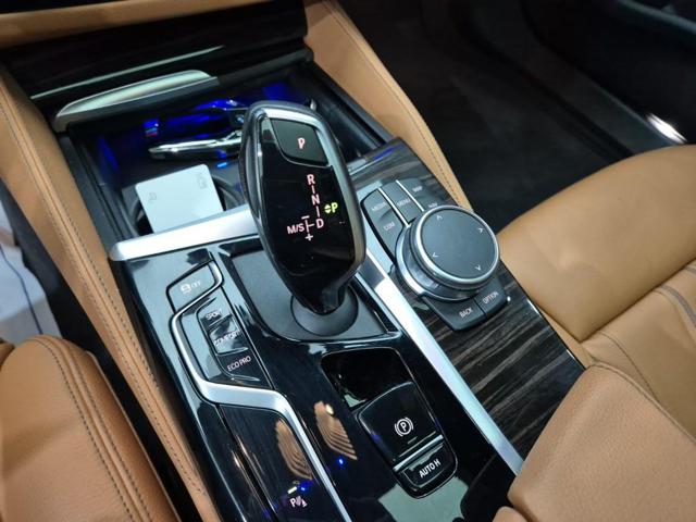 6051001100R8.jpg