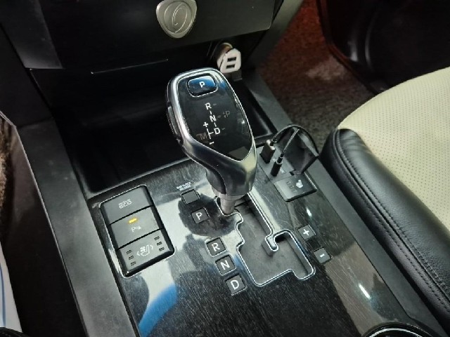6071000146R8.jpg