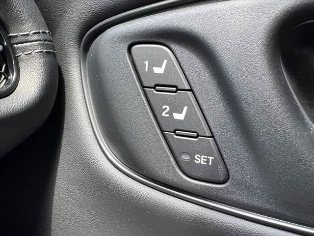 044faa00fa498d1b3e41cd89f34b5b61.jpg