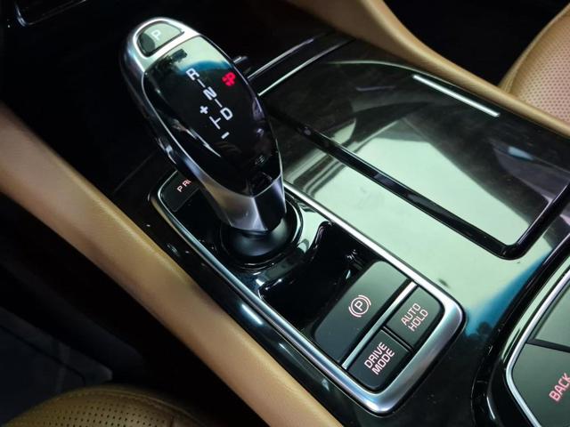 6051501528R8.jpg