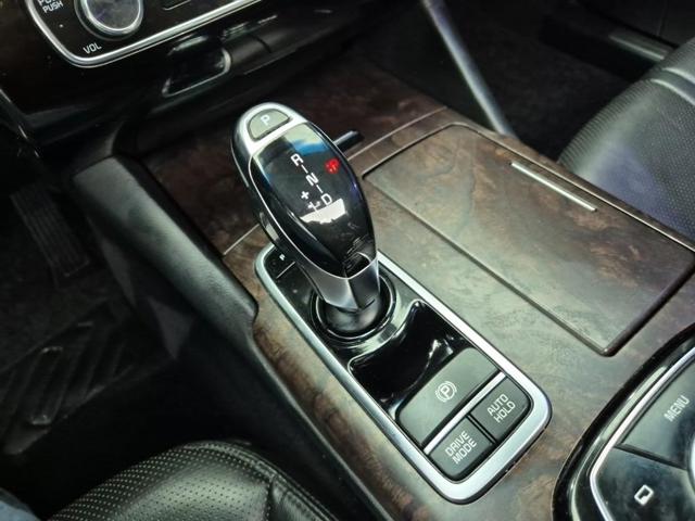 6051001983R8.jpg