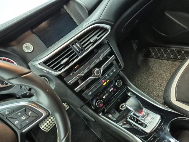 6051001382R10.jpg