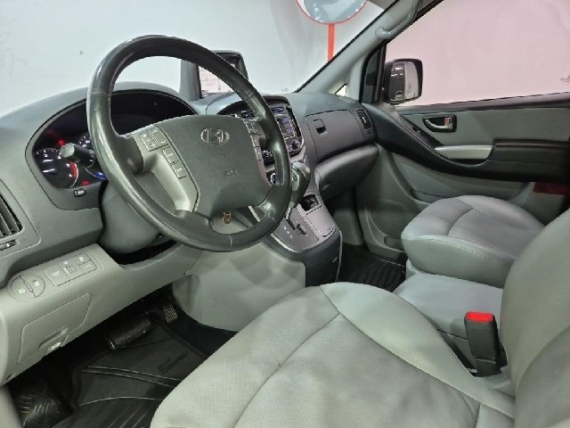 6051002596R7.jpg
