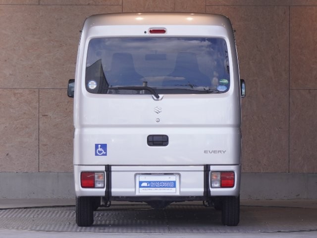 098d8e2569e4ddd8cdf8498b461ac359.jpg