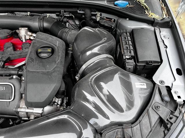 0508892A30260322W00113.jpg