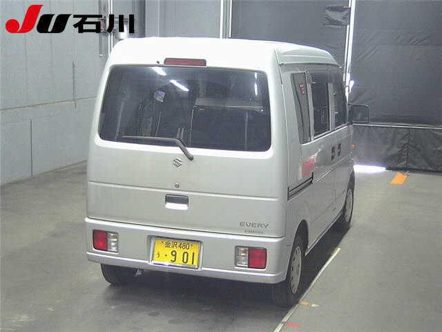 abb04d36cfcba8e717660ca362e03e60.jpg
