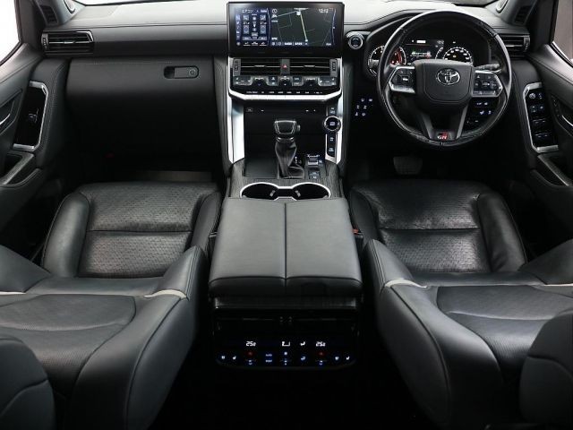 65ef1b6306bb2b935ffacca3b1769ad1.jpg