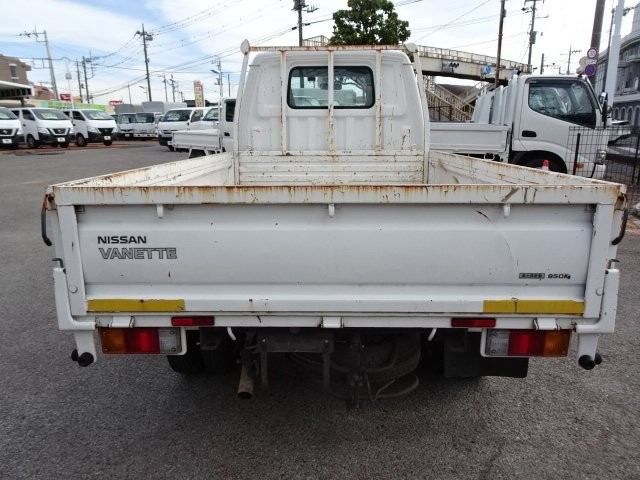 dfd739ce63b4759e9caab359b293ba9d.jpg