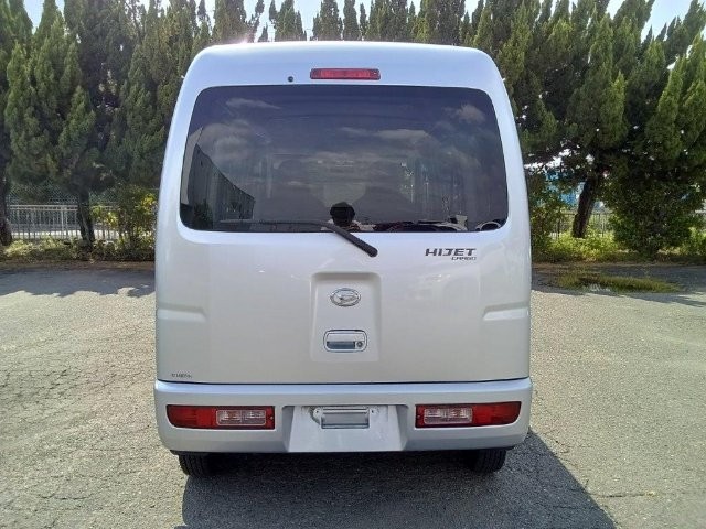 6fda0d3837f7f9d38b3a5fdf7c43de7b.jpg