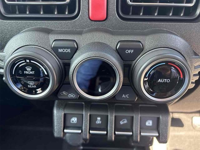 0700828A30261029W00103.jpg