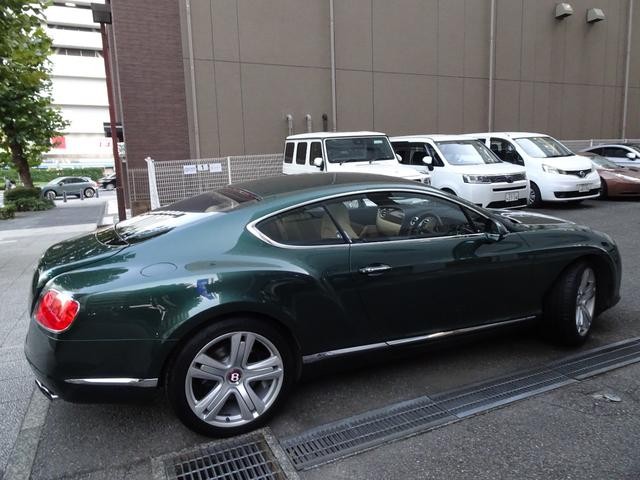 0560038A30261017W00101.jpg