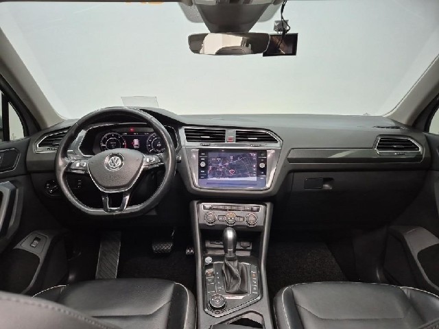 6081000258R7.jpg
