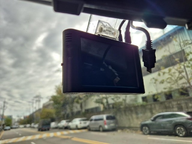 6101501572R16.jpg