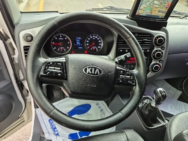 6101501572R9.jpg