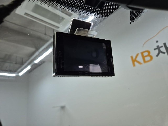 6101501369R17.jpg