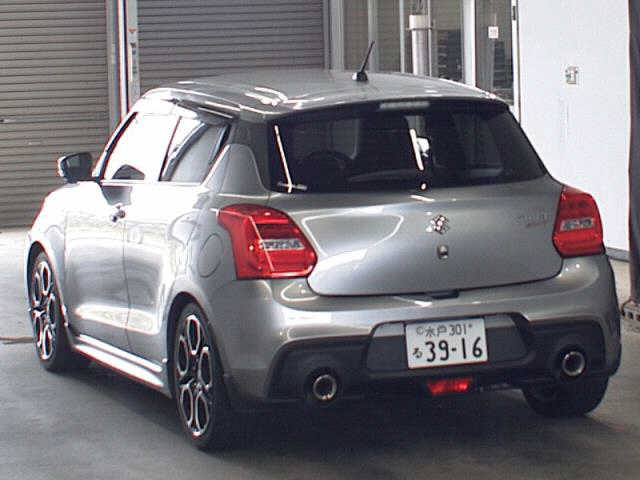 05.jpg