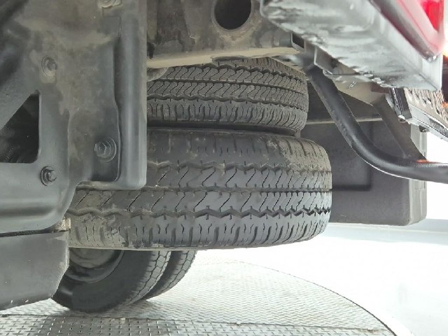 6101000682R15.jpg