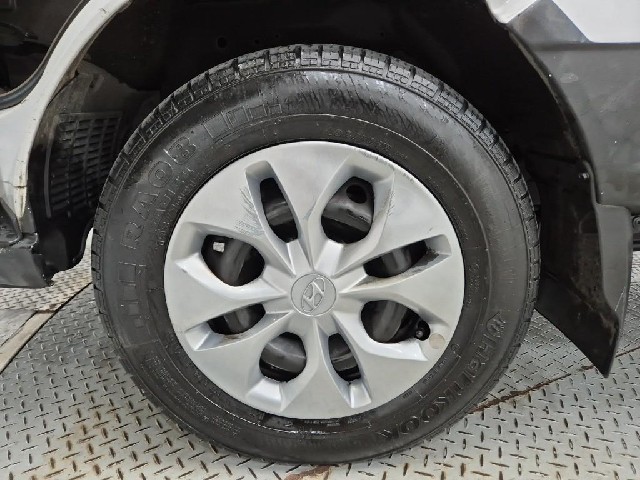 6101000682R18.jpg