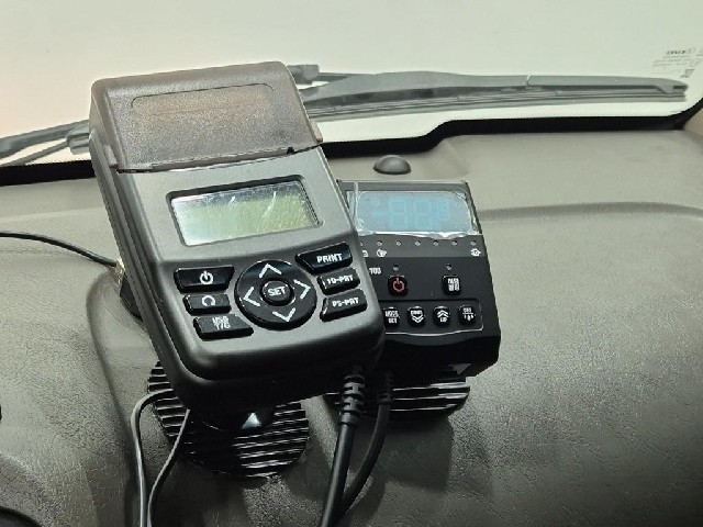 6101000197R15.jpg