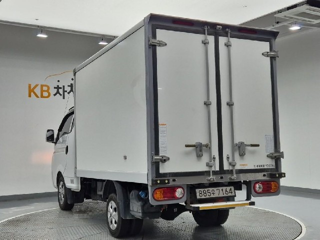 6101000197R2.jpg