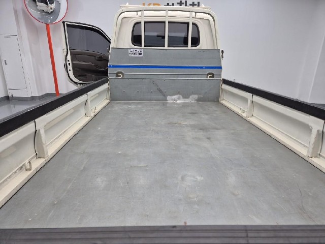 6101000097R17.jpg