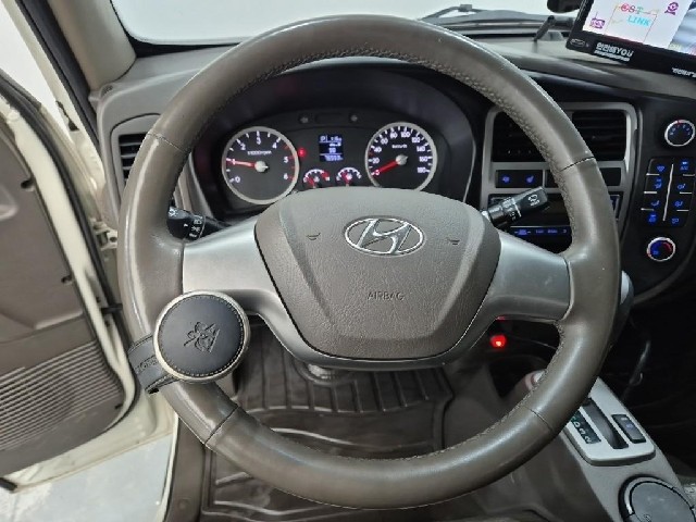 6101000097R8.jpg