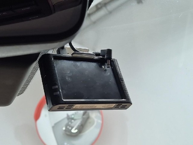 6101001583R16.jpg