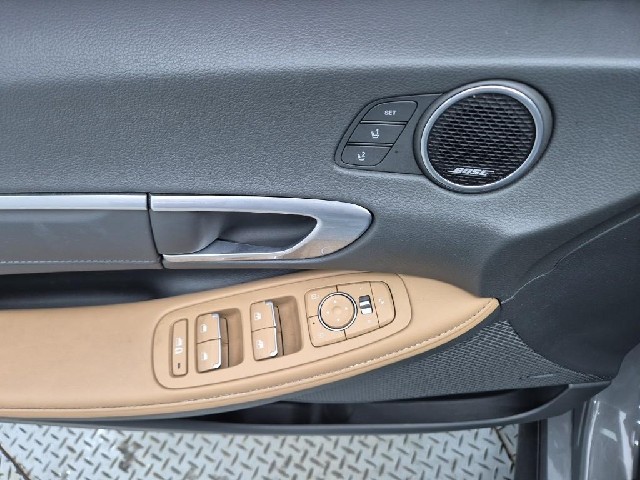 6101001583R18.jpg