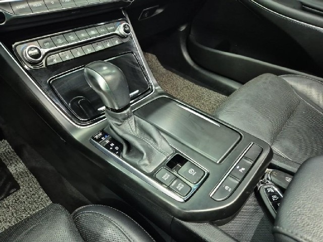 6101001997R8.jpg