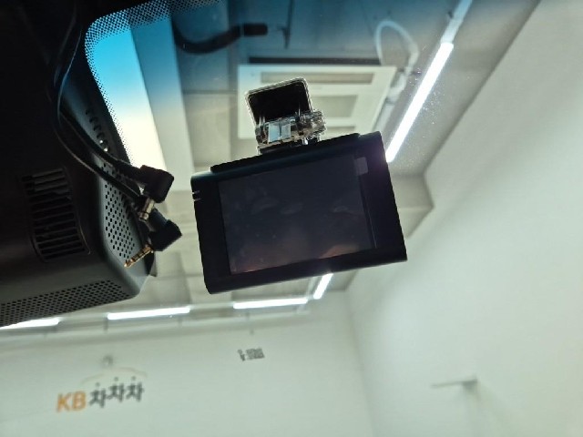 6101501483R17.jpg