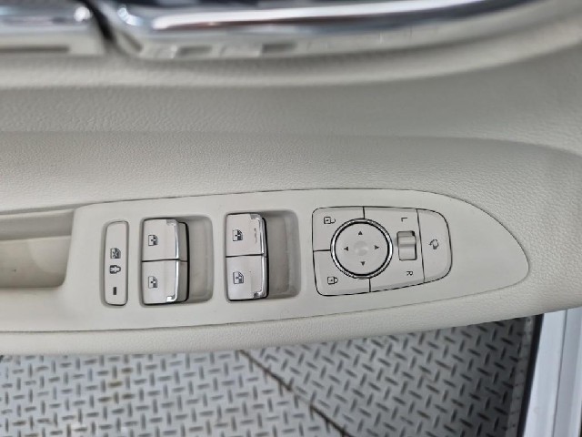 6101001676R18.jpg