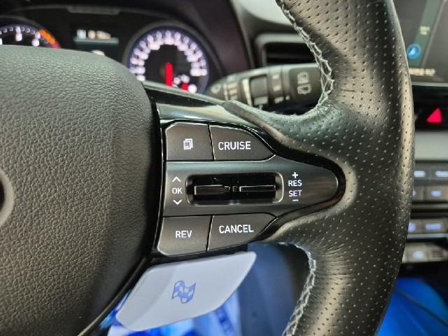6101001527R16.jpg
