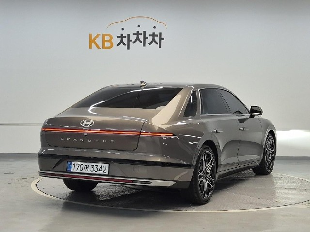 6101500993R3.jpg