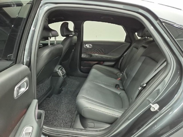6081000600R12.jpg