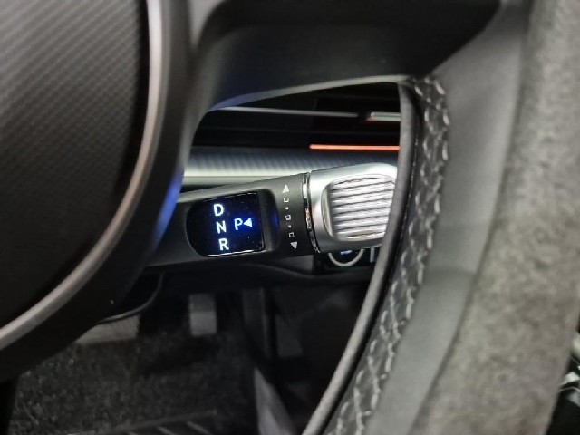 6081000600R8.jpg