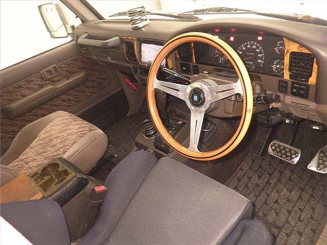cab61ffba3f7c1cbf848efbde615f5da.jpg