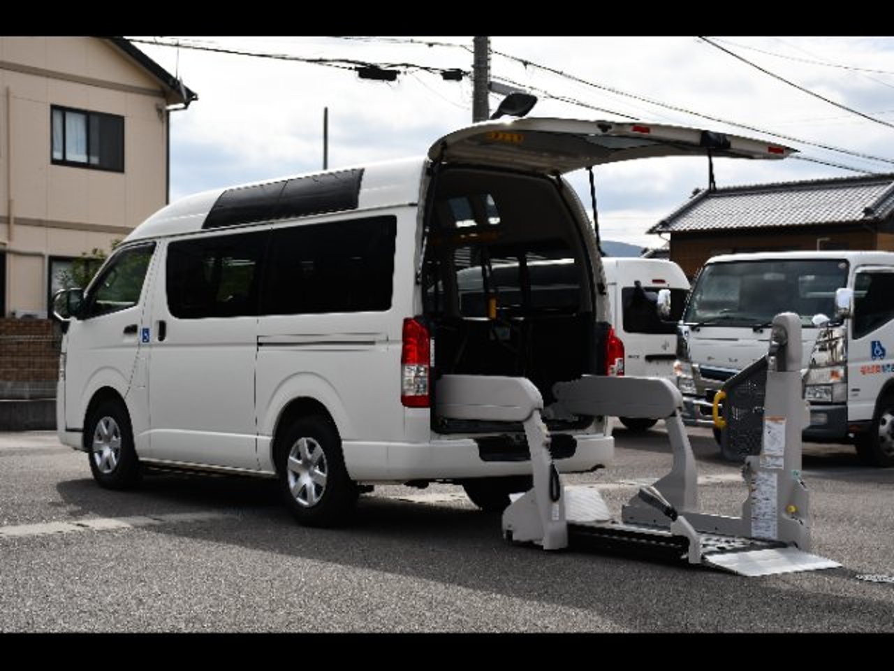 2020 Toyota Hiace, photo 1 of 1