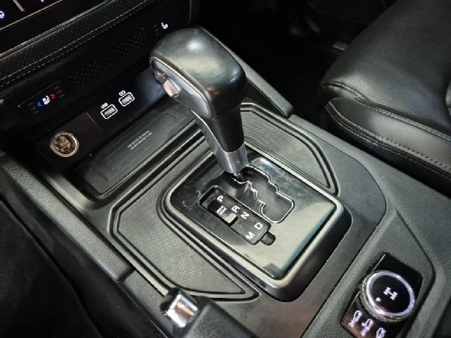 6071001685R8.jpg