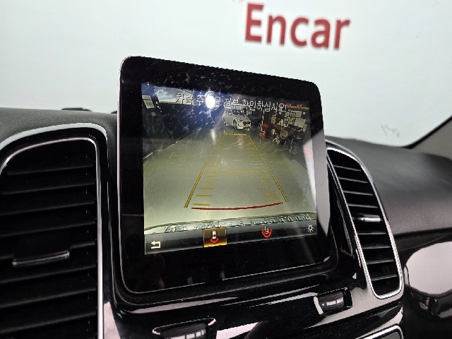 ef412ebf37df4de5f6fd59ec67bb5ac6.jpeg