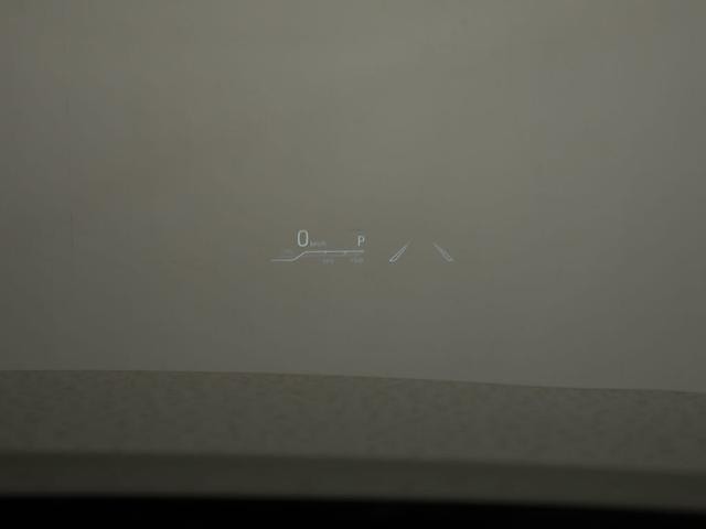 0560520A30261019W00206.jpg