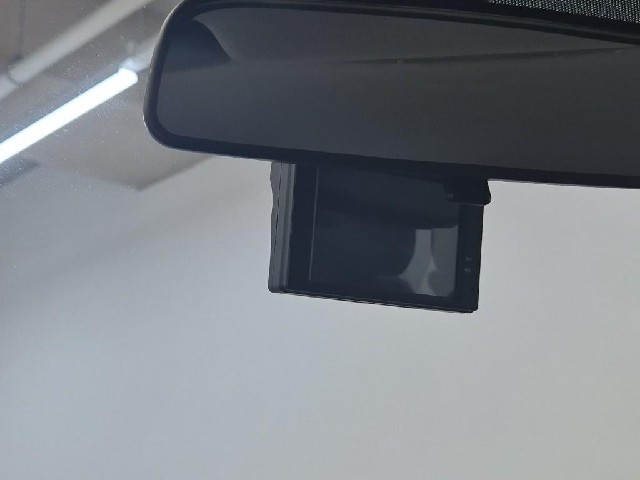 6071000712R14.jpg