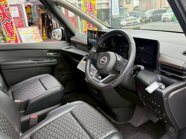 0530142A30250919W00116.jpg