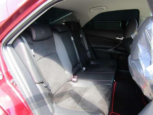 7aff6dc6cd11ce23e59e7bd0818036e6.jpg